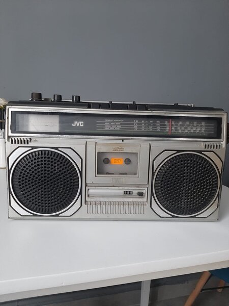 Casetofon Vintage JVC 1982 cu radio cursor
